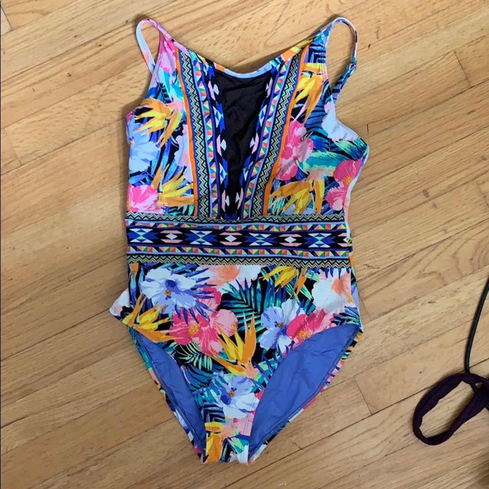 Bathing suit